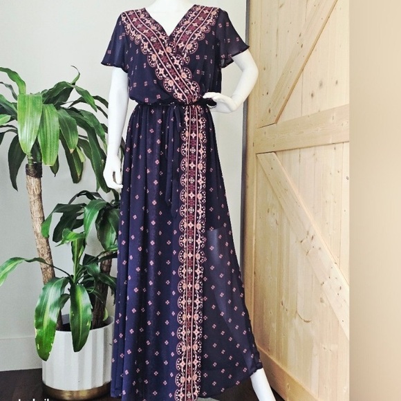 Xhilaration Blue and Pink Wrap Maxi Dress - Picture 5 of 5